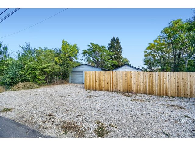 321 Stuart St, Denver, CO 80219