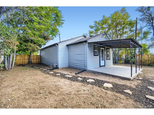 321 Stuart St, Denver, CO 80219