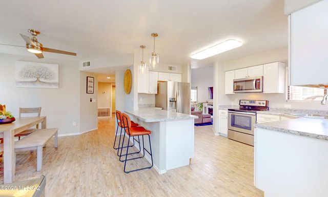 6161 N Integrity Drive, Tucson, AZ 85704