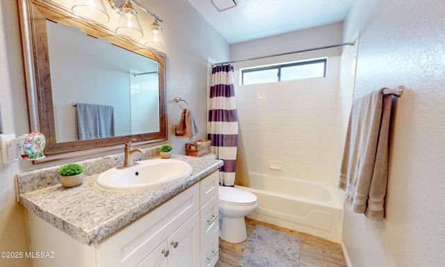 6161 N Integrity Drive, Tucson, AZ 85704