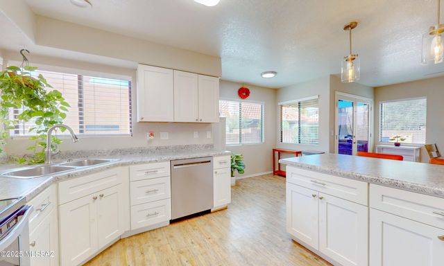 6161 N Integrity Drive, Tucson, AZ 85704