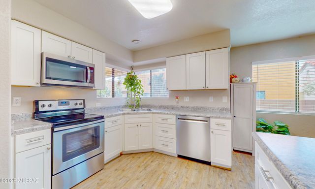 6161 N Integrity Drive, Tucson, AZ 85704