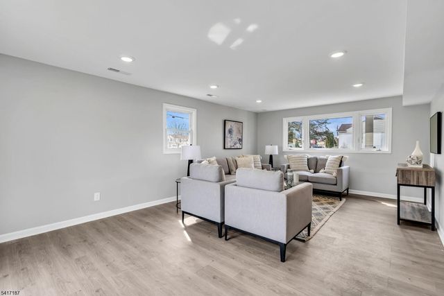 525 Trinity St, Plainfield City, NJ 07063