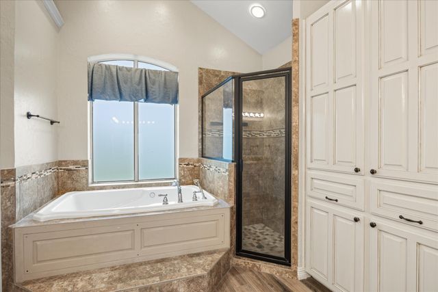 9616 Air Park Drive, Granbury, TX 76049