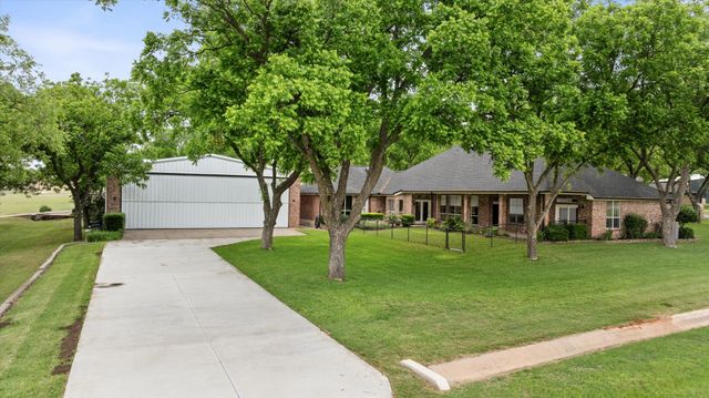9616 Air Park Drive, Granbury, TX 76049