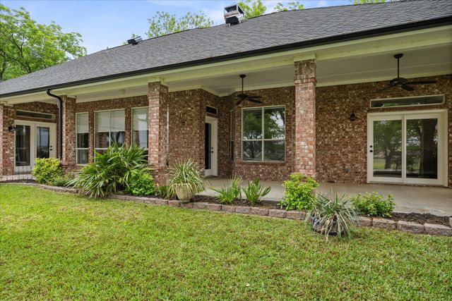 9616 Air Park Drive, Granbury, TX 76049