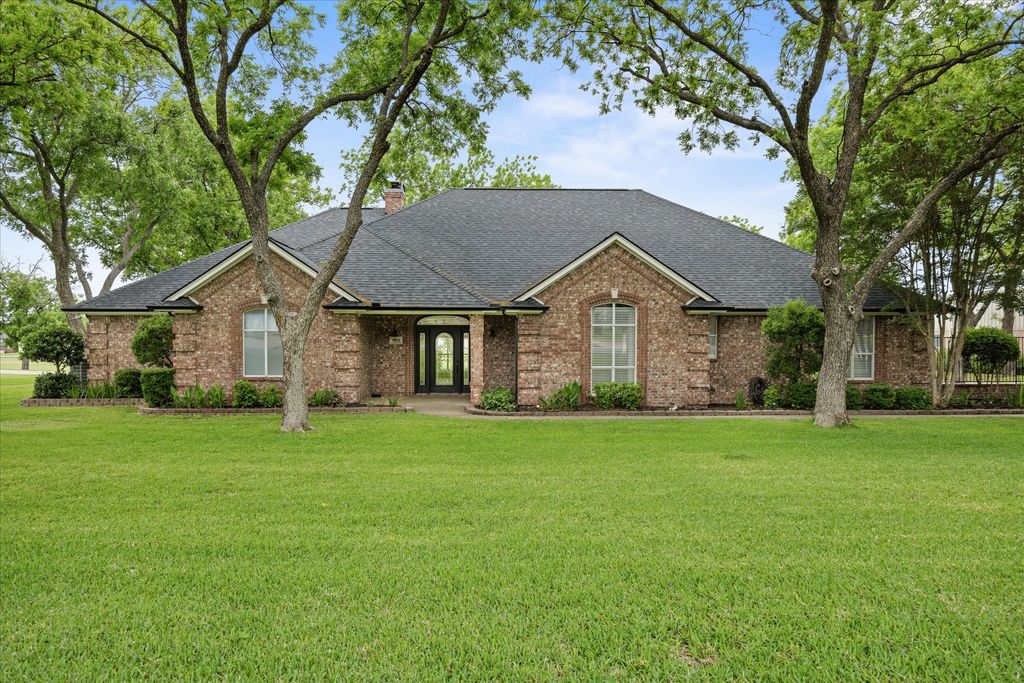 9616 Air Park Drive, Granbury, TX 76049
