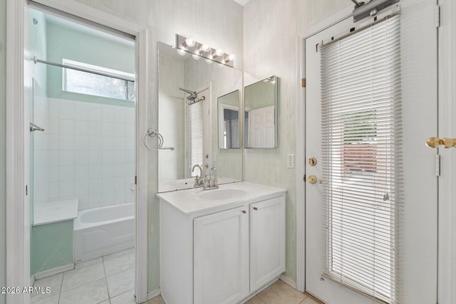 3301 E BEHREND Drive, Phoenix, AZ 85050