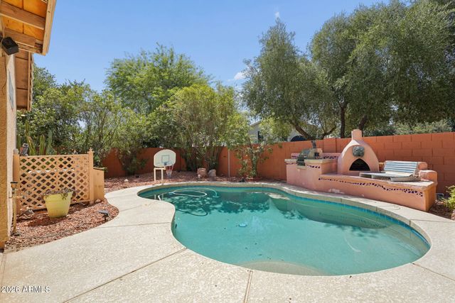 3301 E BEHREND Drive, Phoenix, AZ 85050