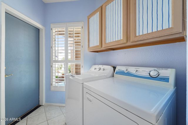 3301 E BEHREND Drive, Phoenix, AZ 85050
