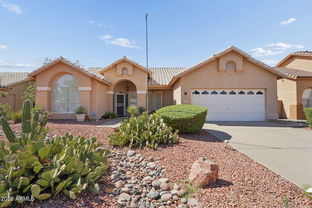 3301 E BEHREND Drive, Phoenix, AZ 85050