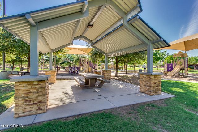 935 W GASCON Road, San Tan Valley, AZ 85143