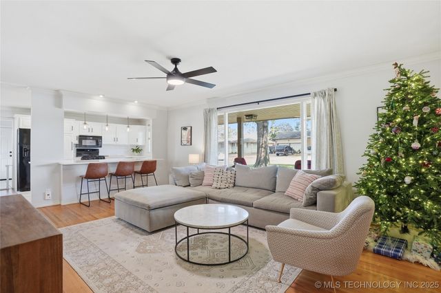 3464 S Gary Place, Tulsa, OK 74105