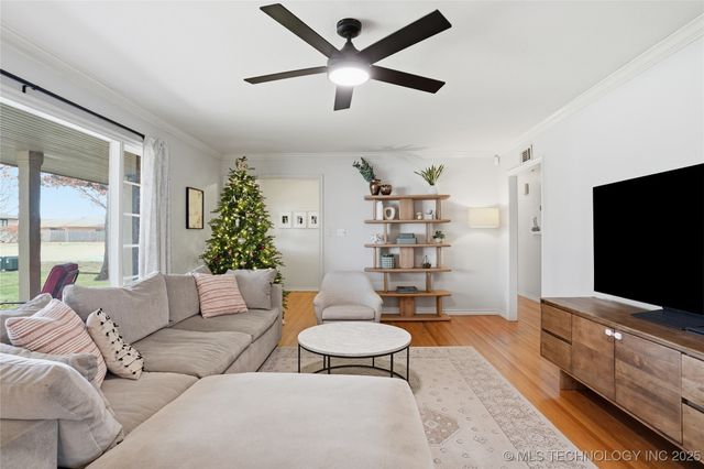 3464 S Gary Place, Tulsa, OK 74105