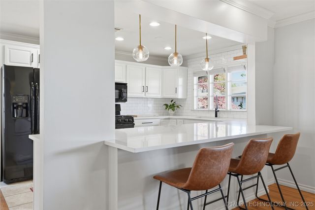 3464 S Gary Place, Tulsa, OK 74105