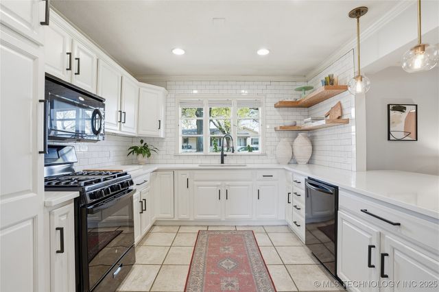 3464 S Gary Place, Tulsa, OK 74105