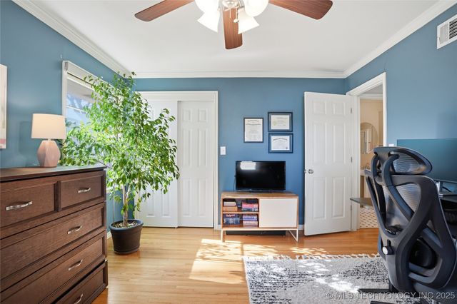 3464 S Gary Place, Tulsa, OK 74105