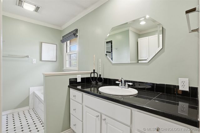 3464 S Gary Place, Tulsa, OK 74105