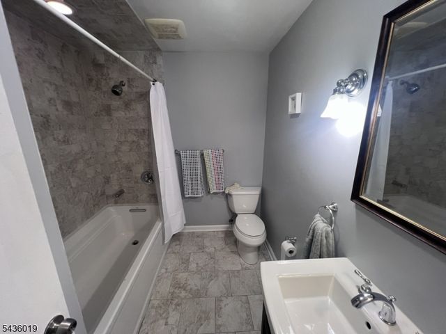 181 Long Hill Rd A7, Little Falls Twp., NJ 07424