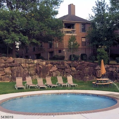 181 Long Hill Rd A7, Little Falls Twp., NJ 07424
