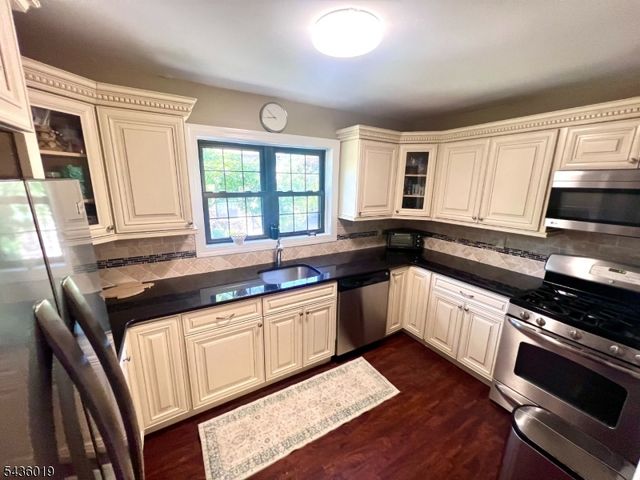 181 Long Hill Rd A7, Little Falls Twp., NJ 07424