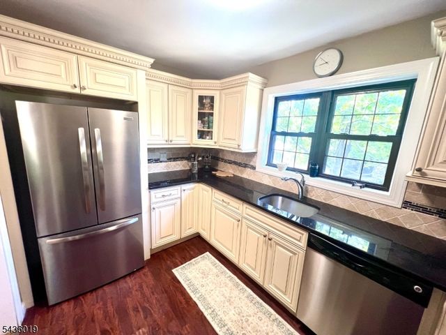 181 Long Hill Rd A7, Little Falls Twp., NJ 07424
