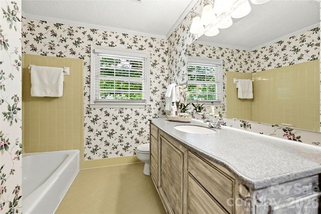 2308 Knickerbocker Drive, Charlotte, NC 28212