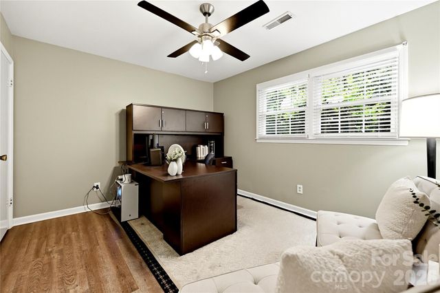 2308 Knickerbocker Drive, Charlotte, NC 28212