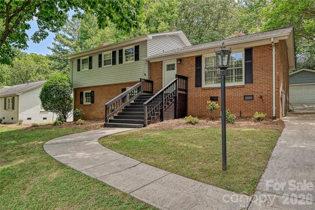 2308 Knickerbocker Drive, Charlotte, NC 28212