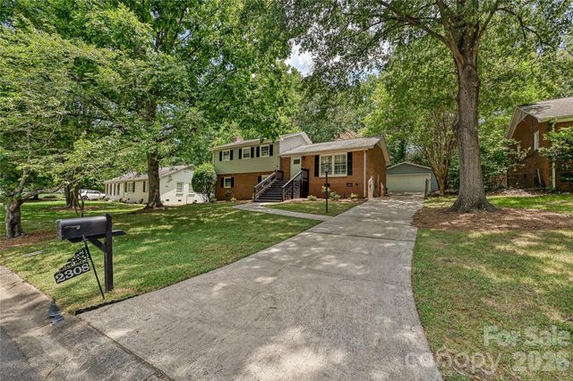 2308 Knickerbocker Drive, Charlotte, NC 28212