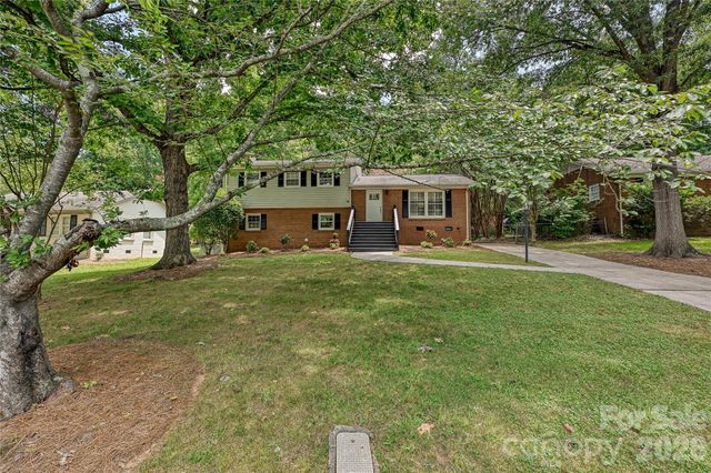 2308 Knickerbocker Drive, Charlotte, NC 28212