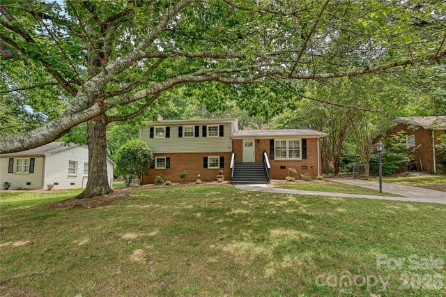 2308 Knickerbocker Drive, Charlotte, NC 28212