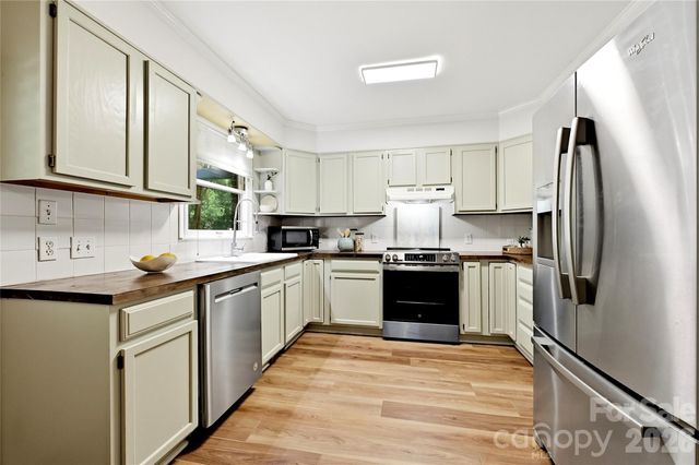 2308 Knickerbocker Drive, Charlotte, NC 28212
