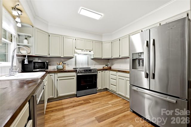 2308 Knickerbocker Drive, Charlotte, NC 28212