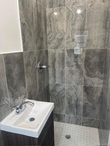 14347 229th Street 2FL, Springfield Gardens, NY 11413