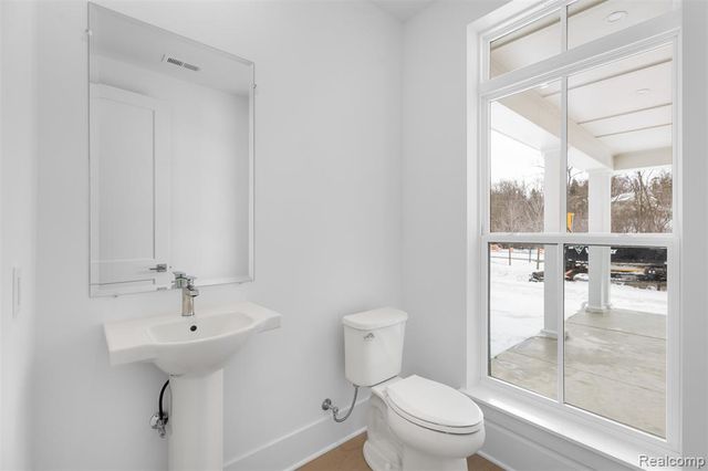 106 Apaloosa, Northville, MI 48167