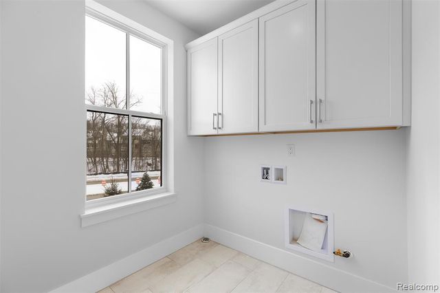 106 Apaloosa, Northville, MI 48167