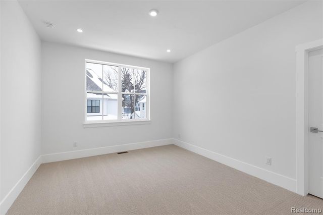 106 Apaloosa, Northville, MI 48167