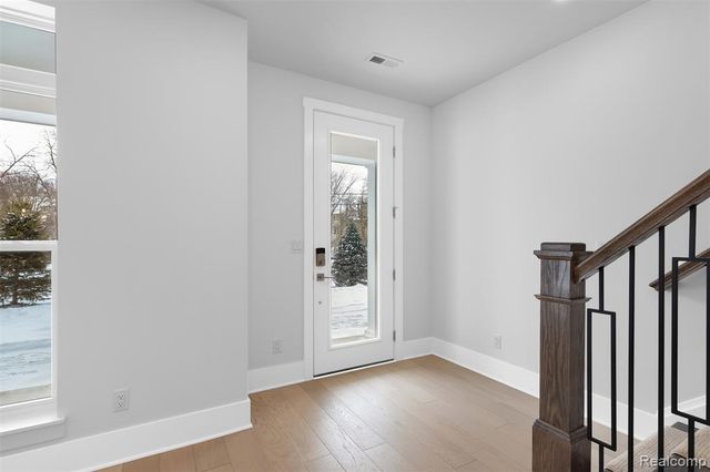 106 Apaloosa, Northville, MI 48167