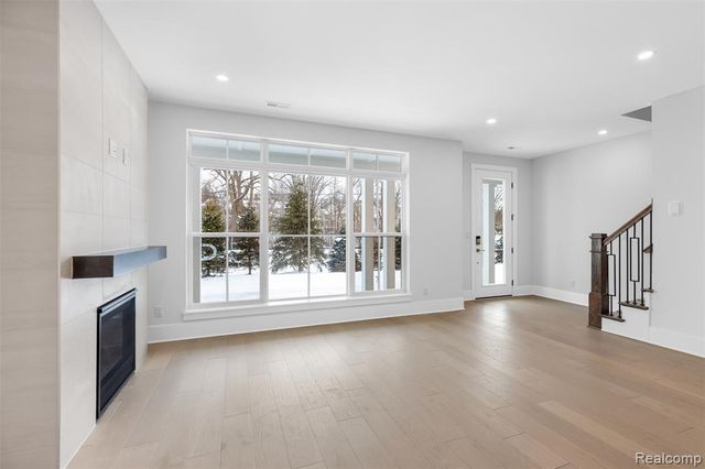 106 Apaloosa, Northville, MI 48167