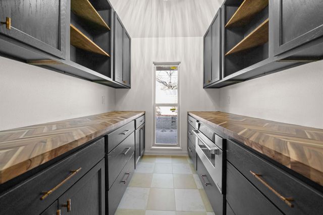 3829 Cloverdale, Tyler, TX 75701