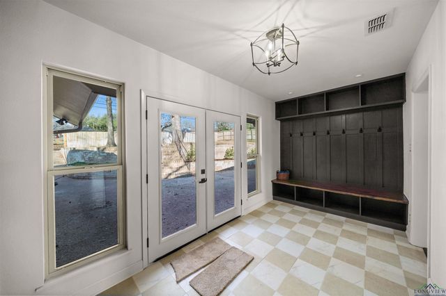 3829 Cloverdale, Tyler, TX 75701