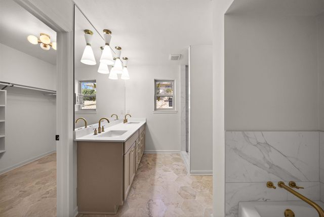 3829 Cloverdale, Tyler, TX 75701