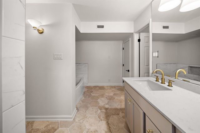 3829 Cloverdale, Tyler, TX 75701