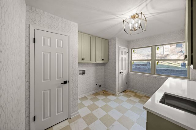 3829 Cloverdale, Tyler, TX 75701