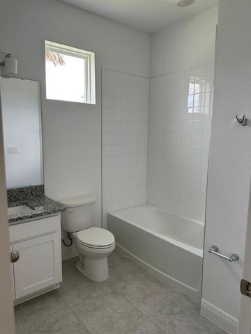 19044 BLUELEAF STREET, Orlando, FL 32827