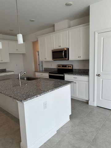 19044 BLUELEAF STREET, Orlando, FL 32827