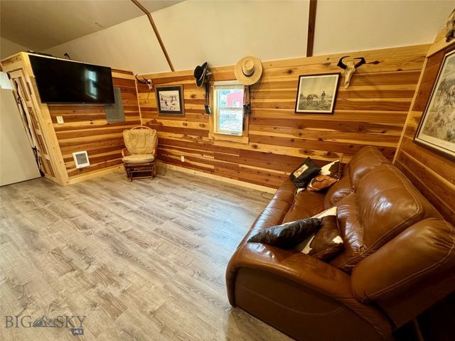 7535 Birch Creek Road, Dillon, MT 59732