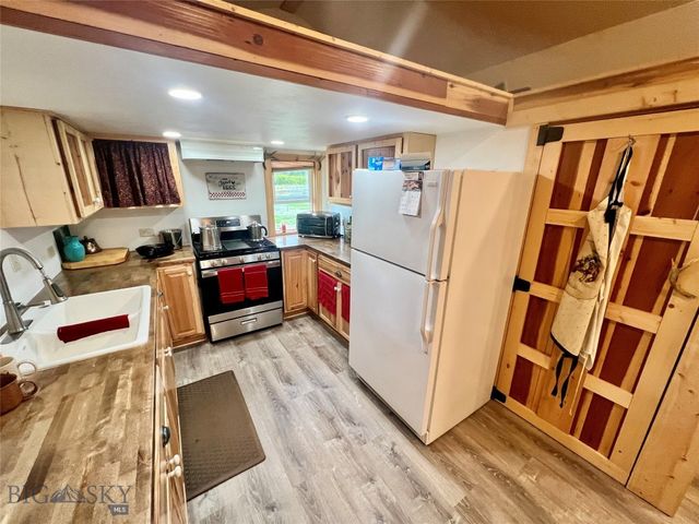 7535 Birch Creek Road, Dillon, MT 59732