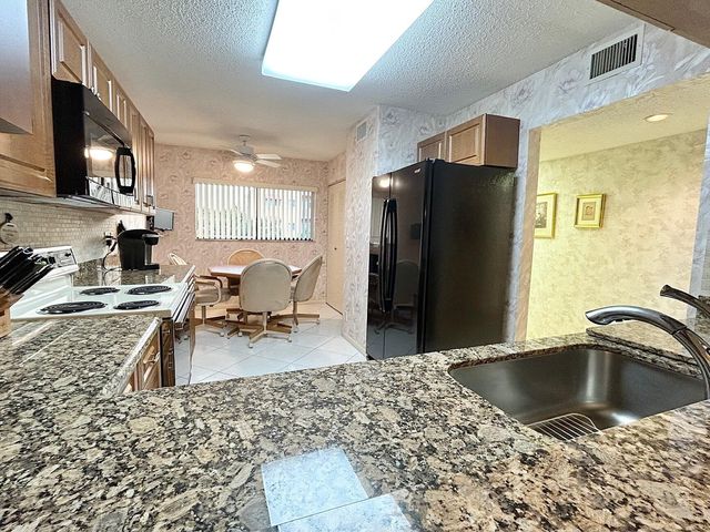 4725 Lucerne Lakes Boulevard E 314, Lake Worth, FL 33467